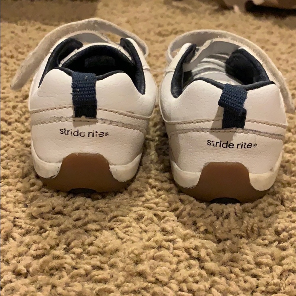 Stride Rite sneakers - Picture 3 of 6
